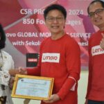 Lenovo Donasikan Laptop dan Sembako ke Yayasan Pendidikan Jadetabek