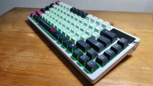 ASUS ROG Azoth X: Keyboard Gaming Kelas Premium