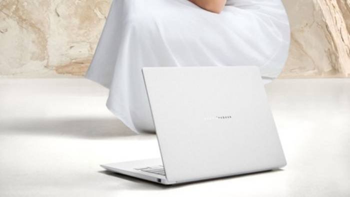 ASUS Zenbook S14 OLED (2026) UX5406AA Punya Bodi Tipis Mendukung Komputasi AI