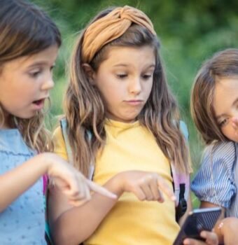 Aturan Baru Pemerintah: Akun Medsos Anak Di Bawah Usia 16 Tahun Bakal Dibatasi