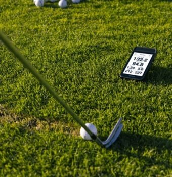 GPS Untuk Golf Garmin Approach G82 Meluncur di Indonesia