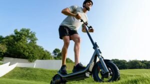 Lawan Macet di Kota dengan Xiaomi Electric Scooter