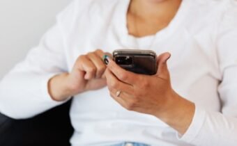 Pemerintah Wacanakan Daftar Media Sosial Pakai Nomor Telepon